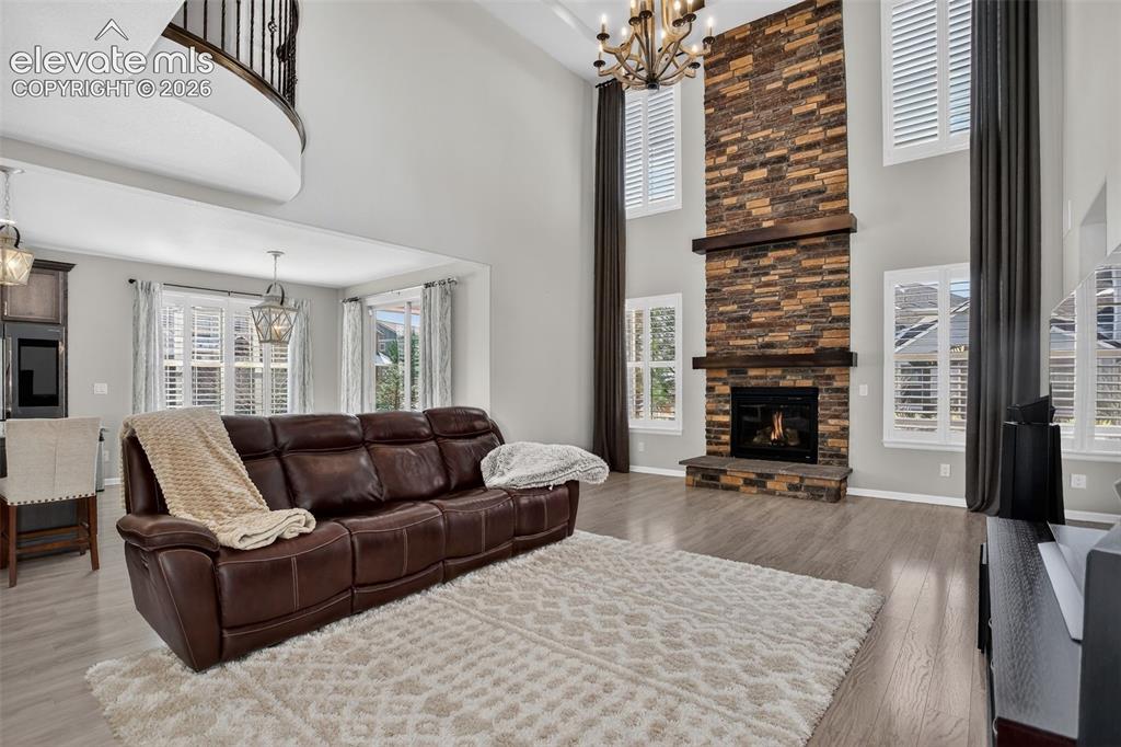Image 16 of 42: Living Room