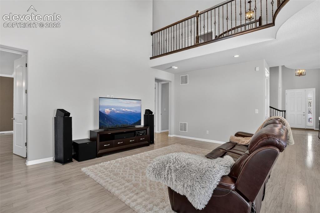 Image 17 of 42: Living Room