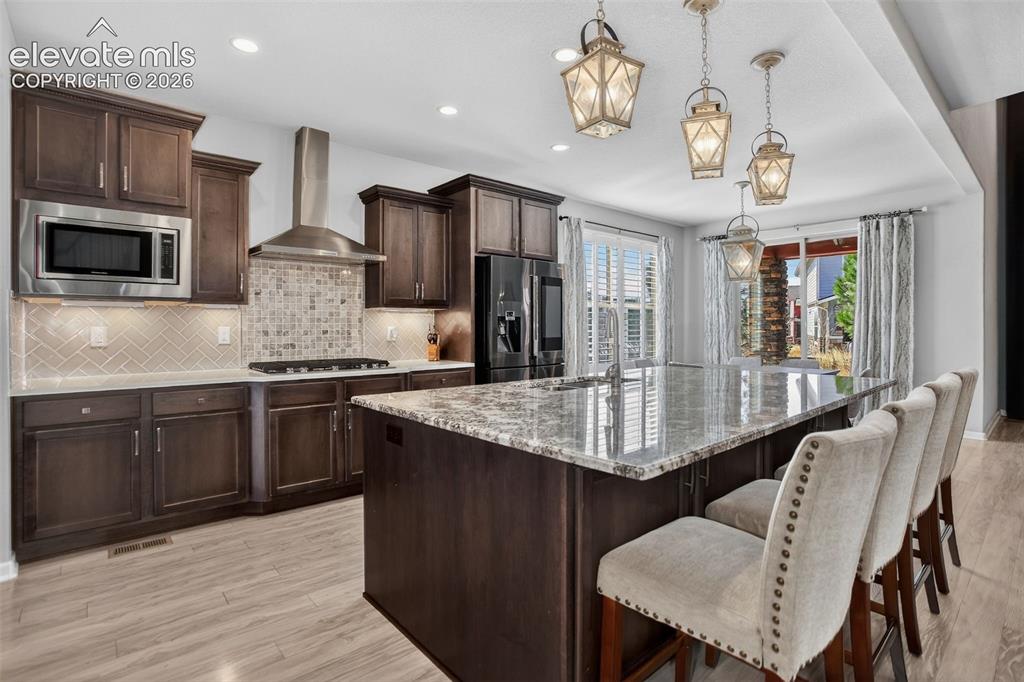 Image 8 of 42: Kitchen