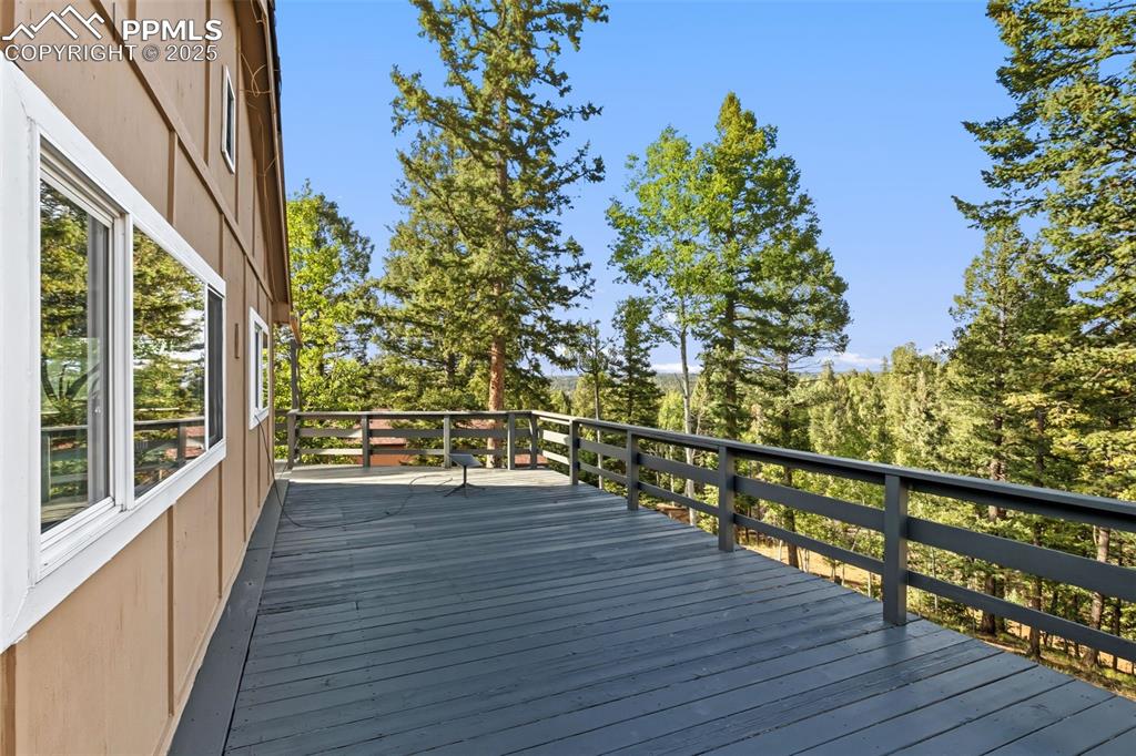 Image 21 of 39: Deck