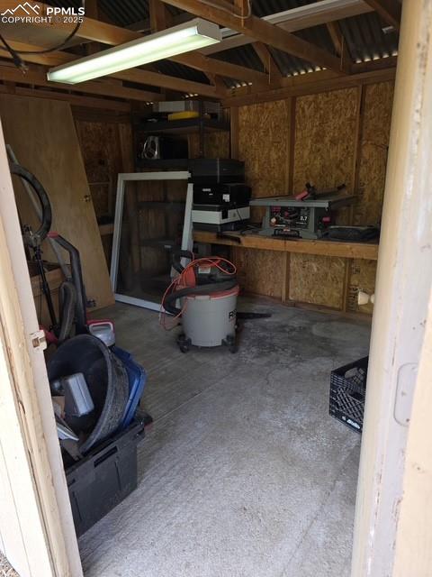 Image 23 of 39: Storage