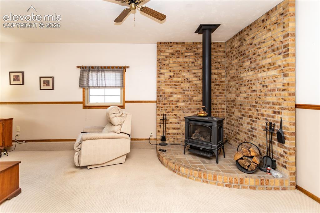 Image 14 of 43: Family Room