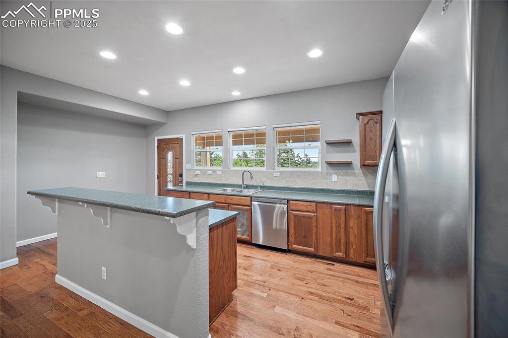 Image 3 of 28: the huge island is a perfect touch