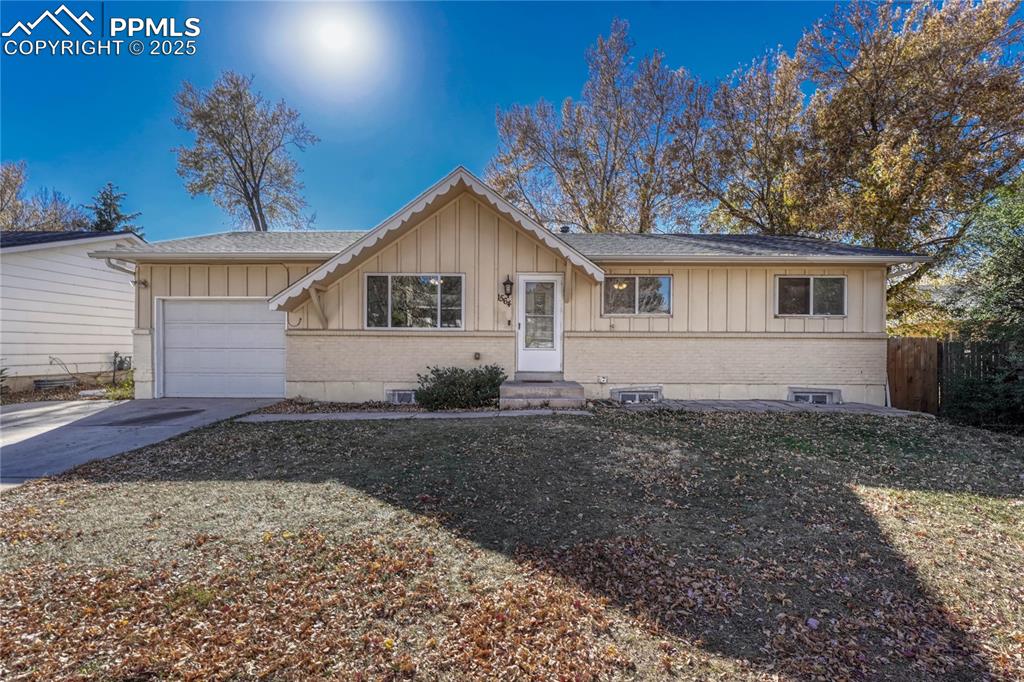 Image 3 of 50: Front of Structure