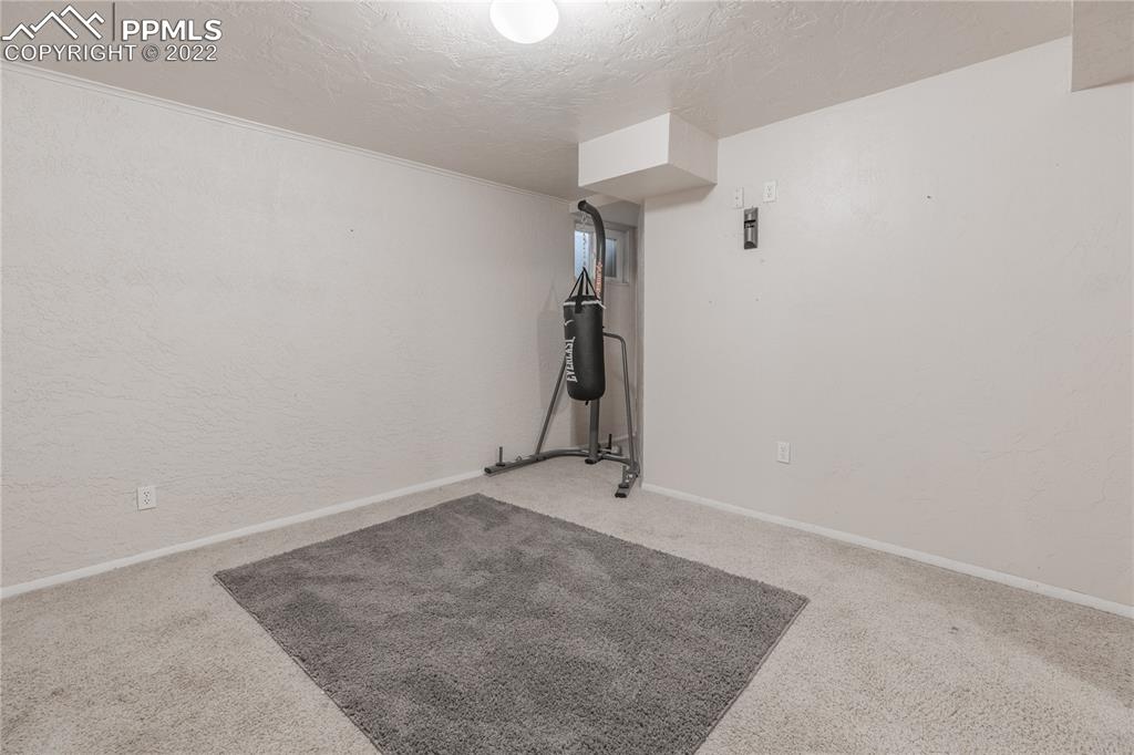 Listing 5950036, Image 18 of 29