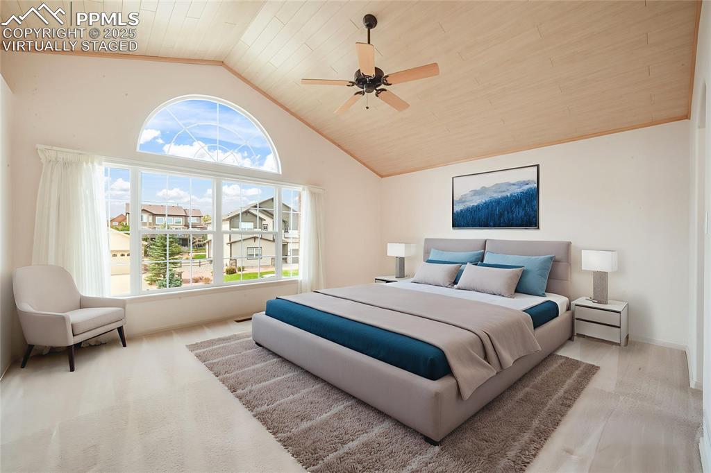 Image 18 of 50: Virtually Staged