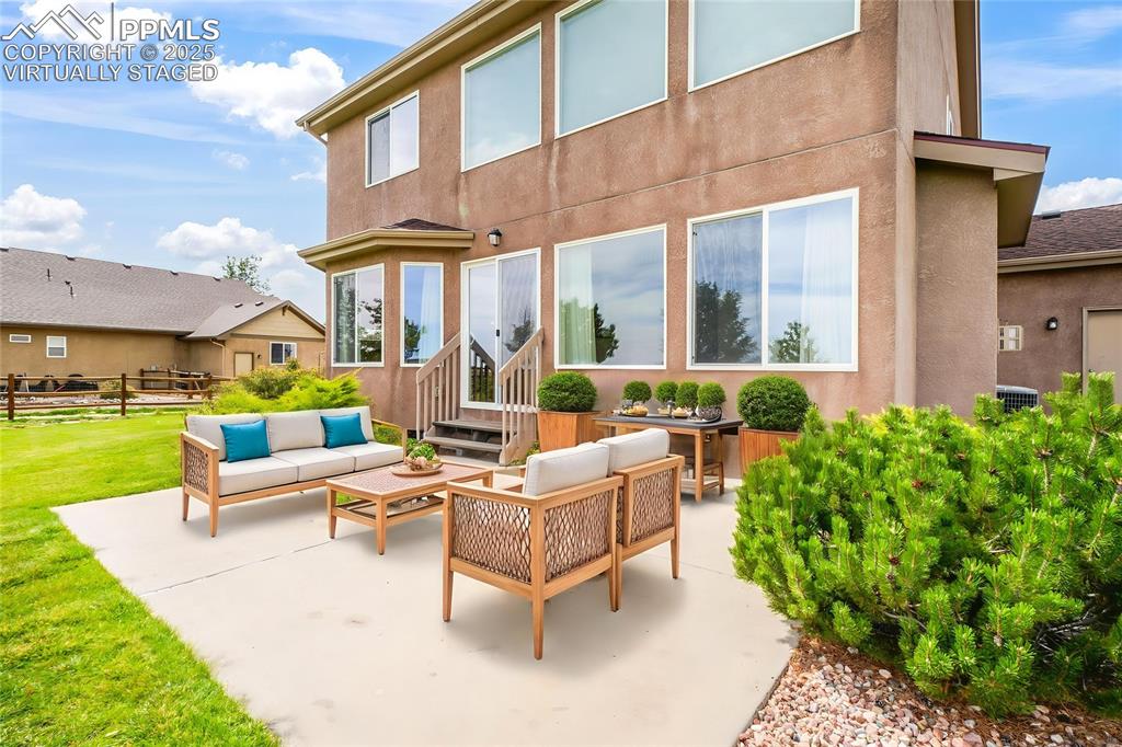 Image 40 of 50: Virtually Staged