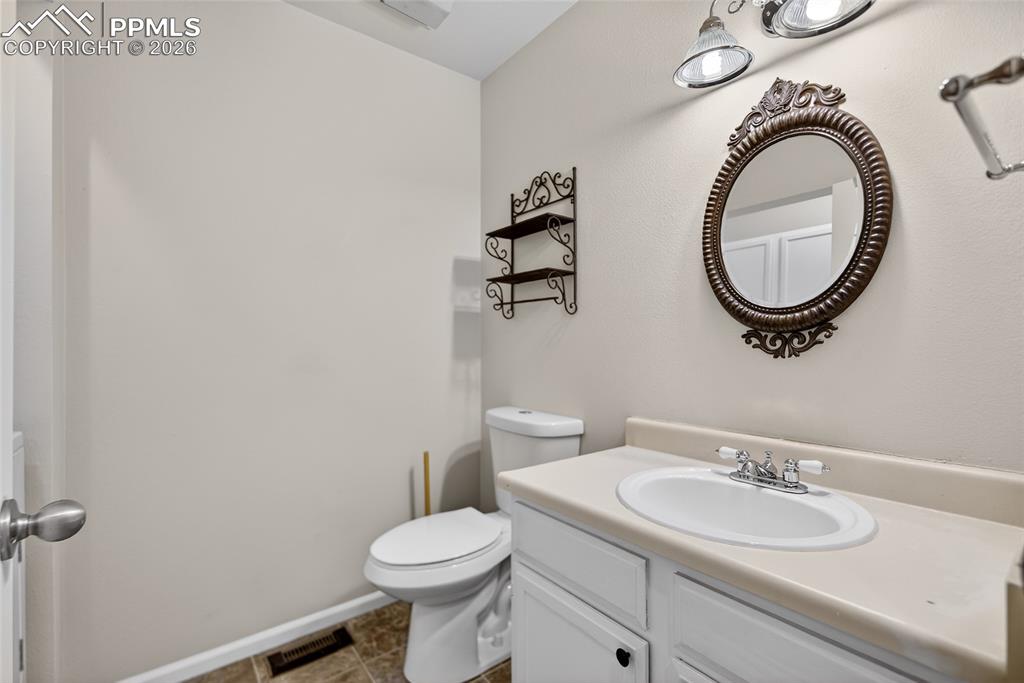 Image 19 of 29: Bathroom