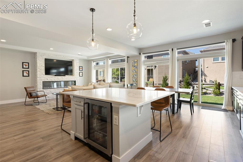 Image 13 of 40: Kitchen