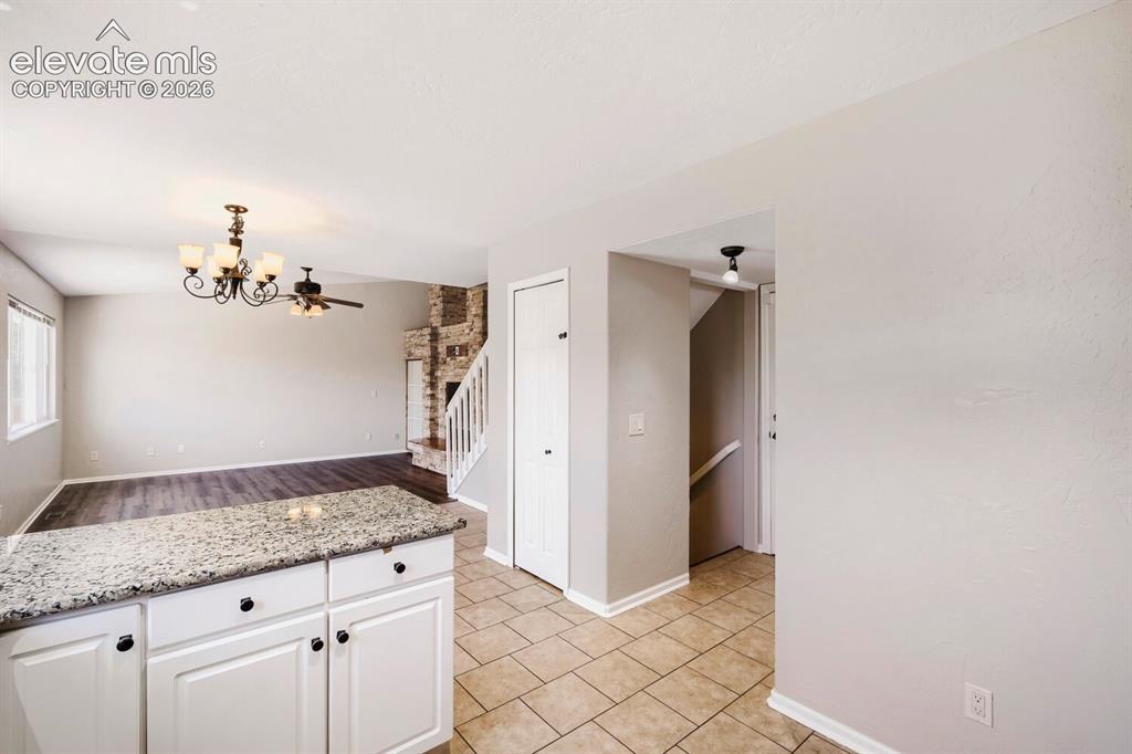 Image 8 of 31: Kitchen