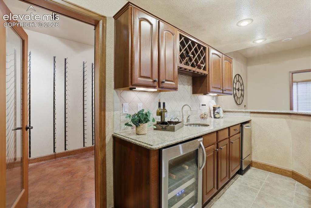 Image 23 of 32: Wine Chiller, Ice Maker, Under Cabinet Lighting, Climate Controlled 147-bot