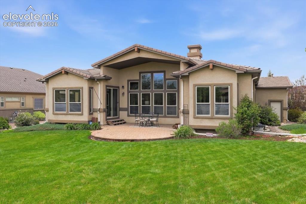 Image 32 of 32: Stunning yard and outdoor space!