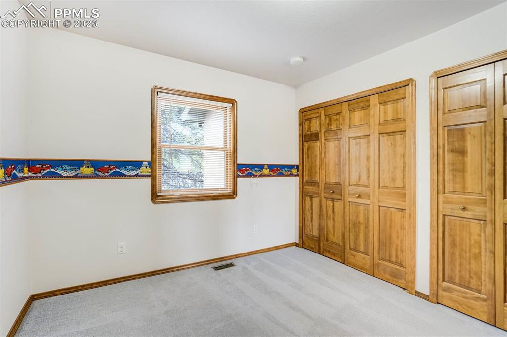 Image 28 of 48: Bedroom