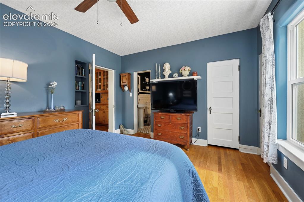 Image 17 of 50: Primary Bedroom