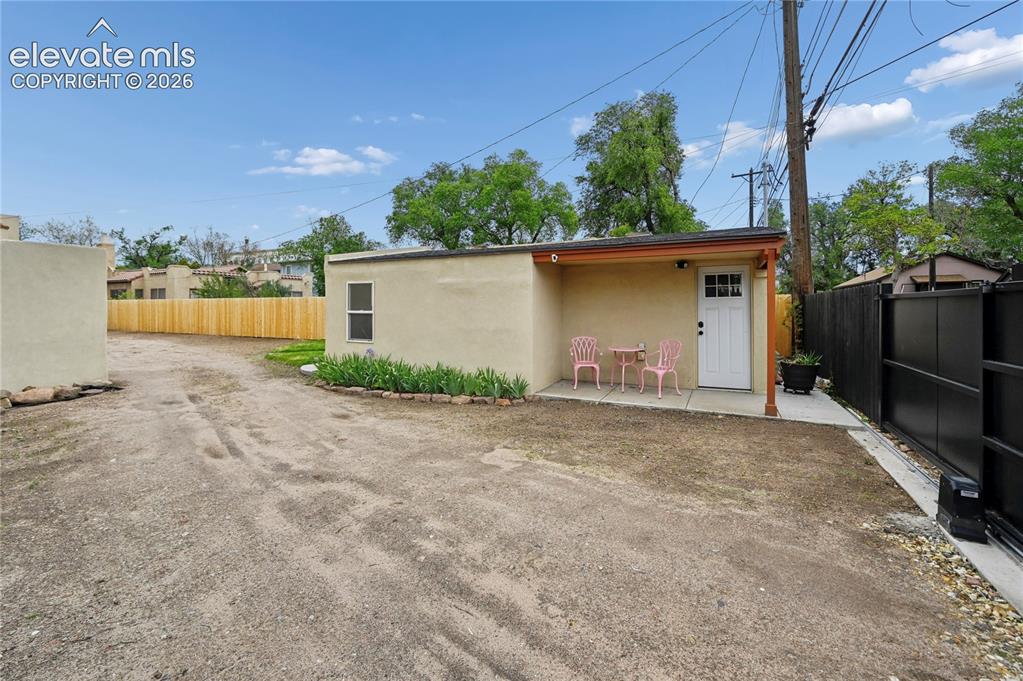 Image 41 of 50: Side of outdoor cottage