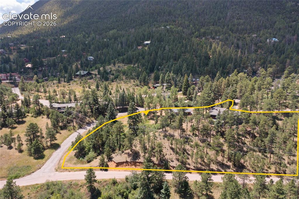 Image 4 of 50: Property lines shown are approximate and for illustrative purposes only. Th