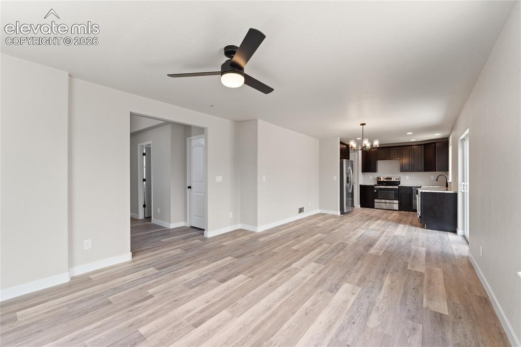 Image 6 of 30: Living Room