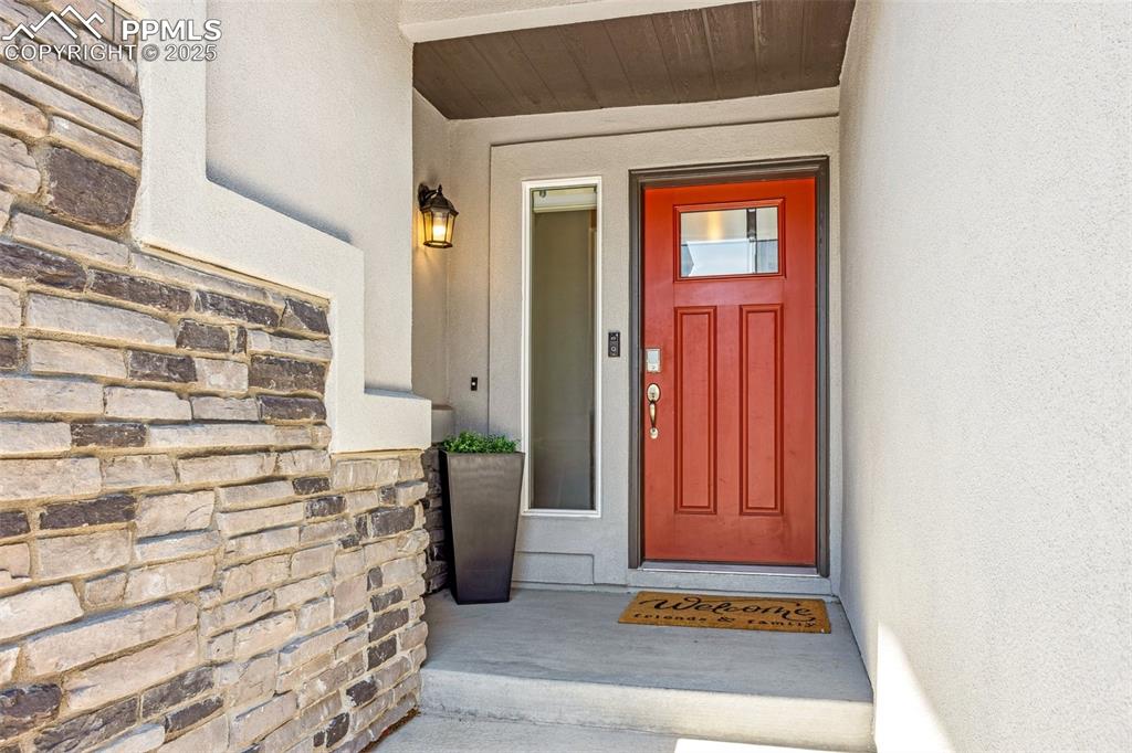Image 11 of 44: Entry