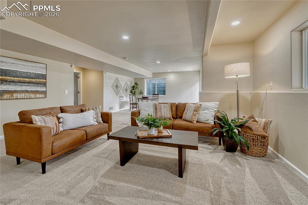 Image 34 of 46: Living Room