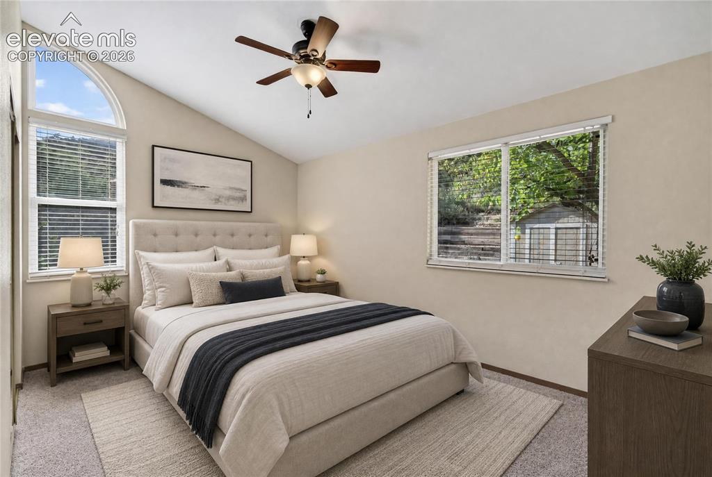 Image 10 of 30: Bedroom