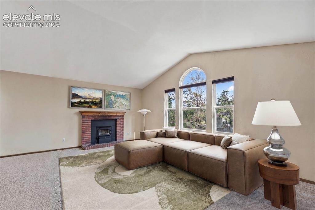 Image 5 of 30: Living Room