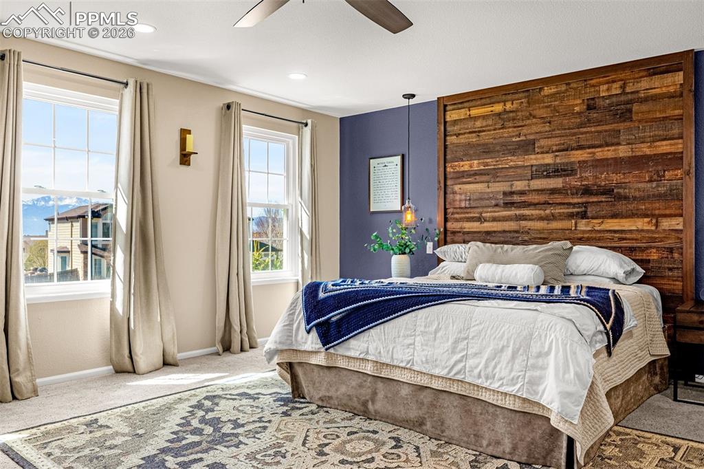 Image 21 of 48: Bedroom