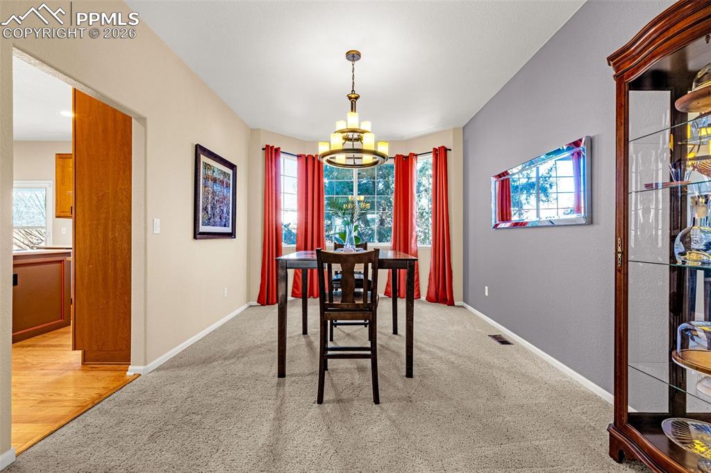 Image 8 of 48: Dining Area