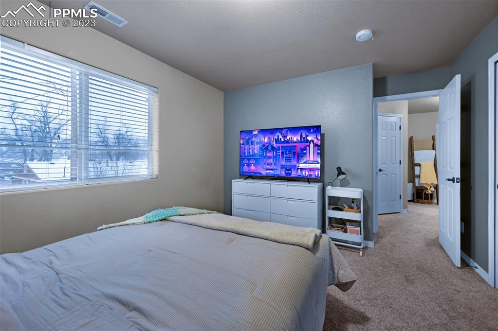 Listing 5957670, Image 18 of 27