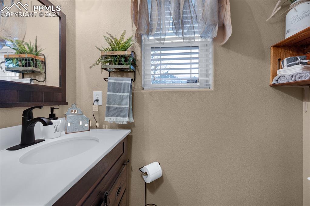 Listing 5957670, Image 3 of 27