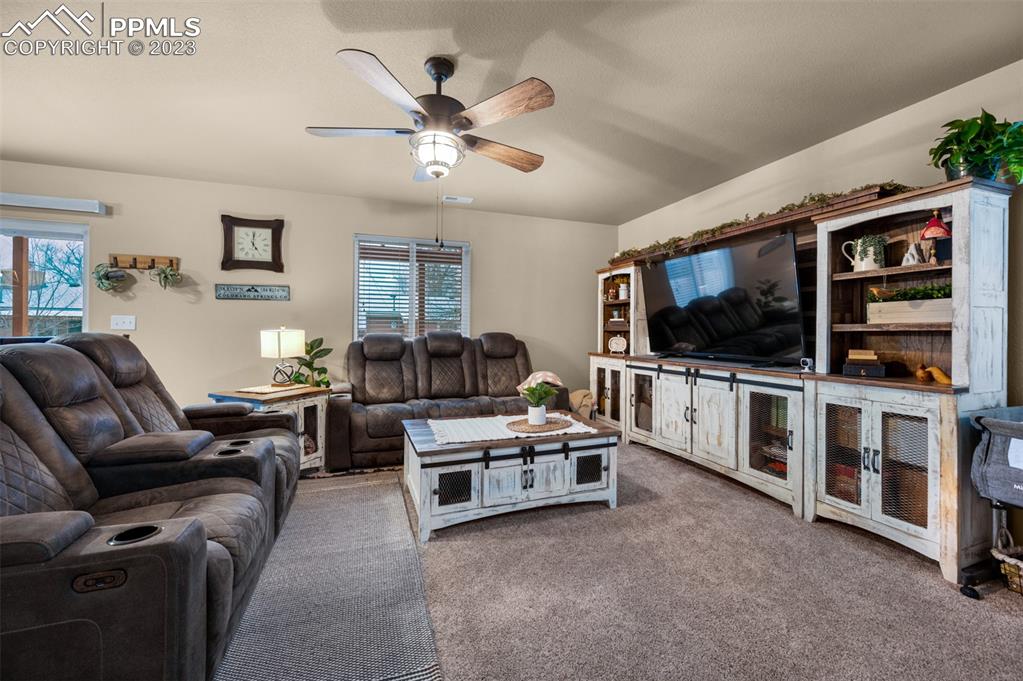 Listing 5957670, Image 4 of 27