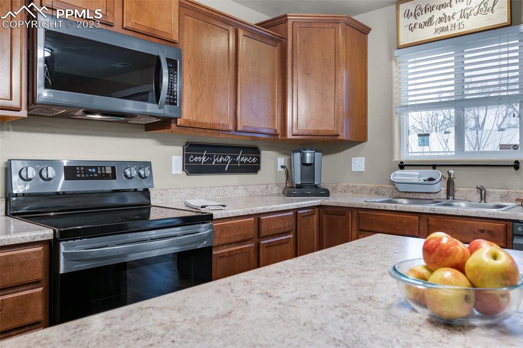 Listing 5957670, Image 9 of 27