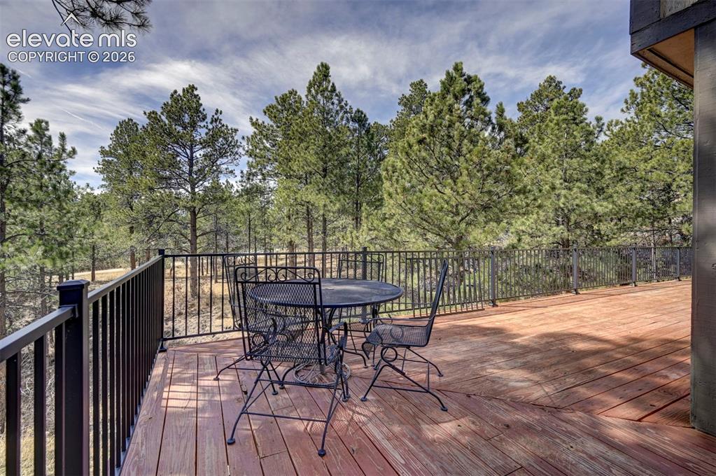 Image 14 of 43: Deck
