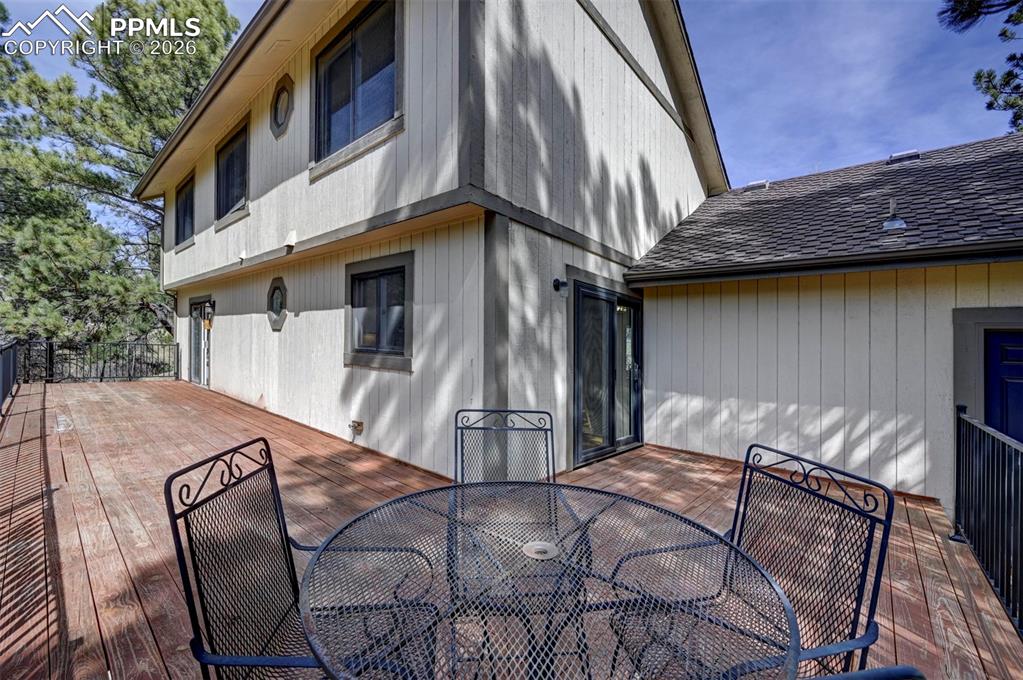 Image 17 of 43: Back of Structure