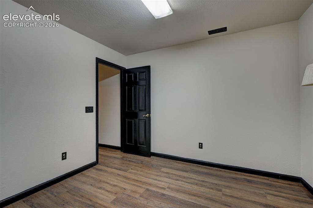 Image 30 of 43: Bonus Room