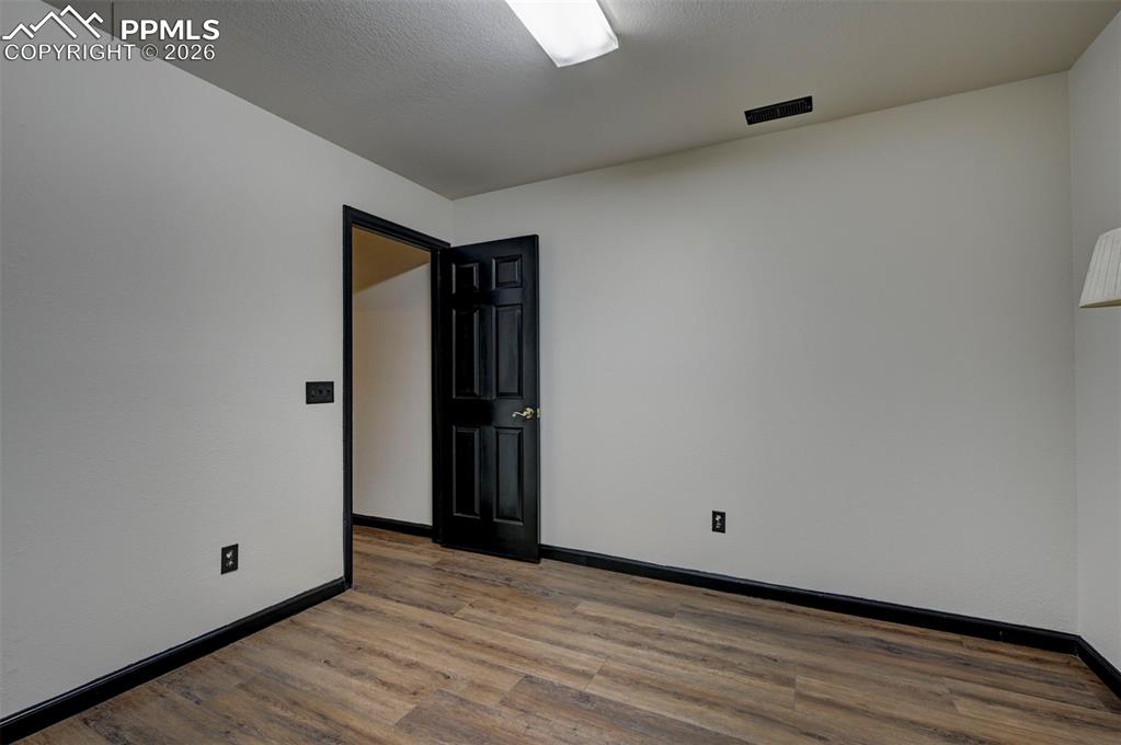 Image 31 of 43: Bonus Room