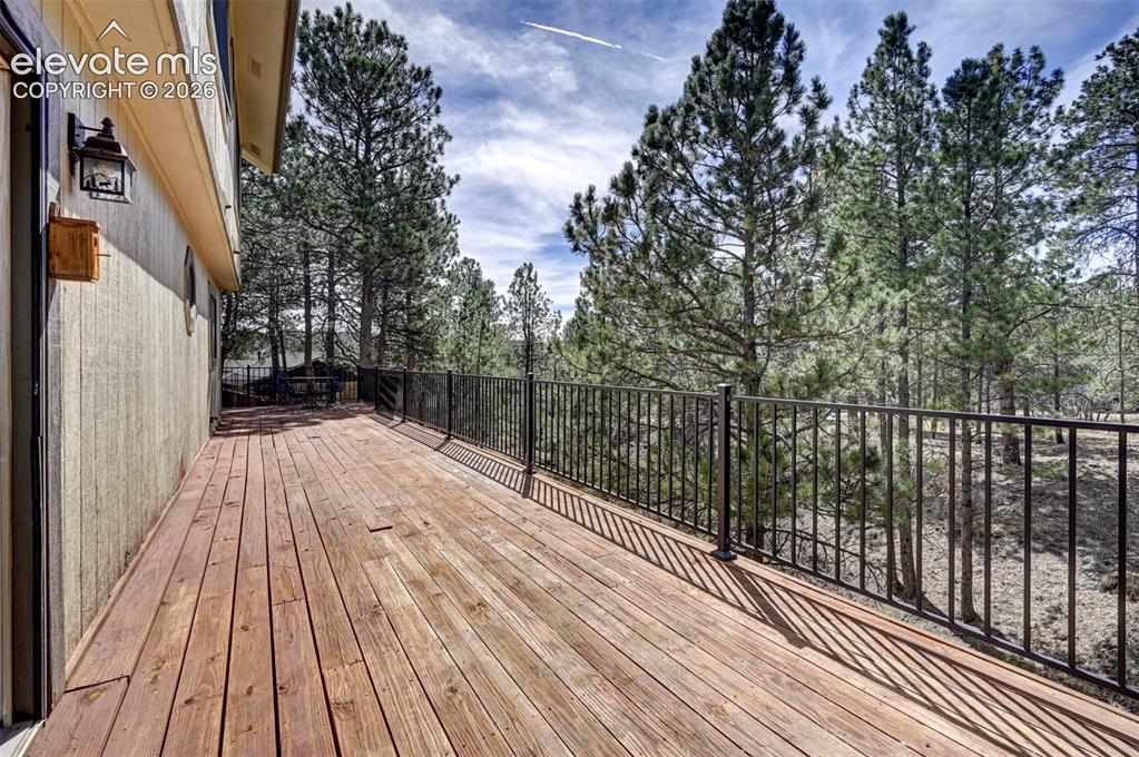 Image 7 of 43: Deck