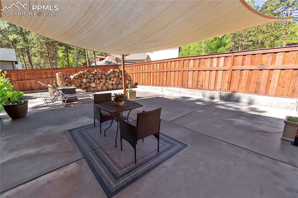 Image 30 of 39: Main Level Patio