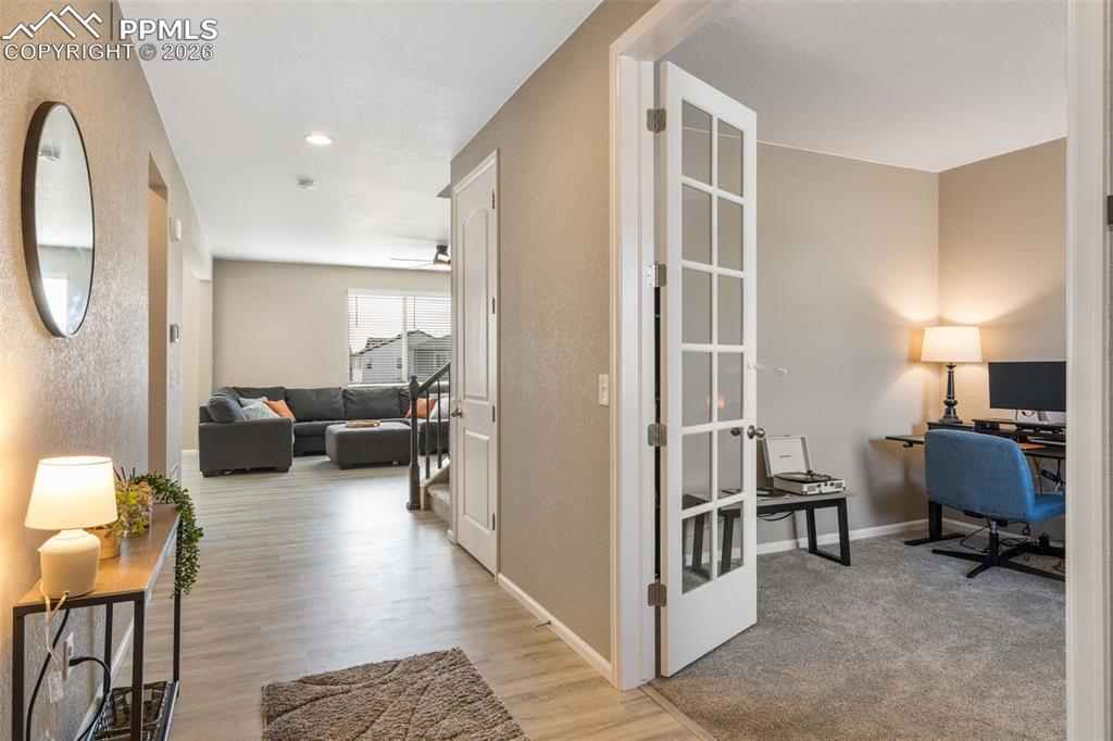 Image 3 of 49: Entry