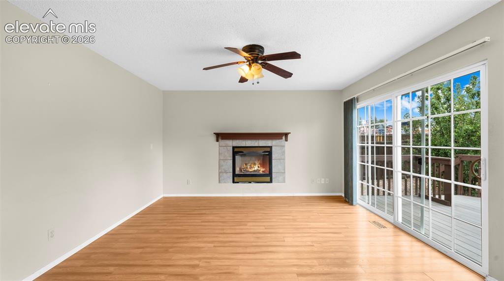 Image 10 of 41: Living Room