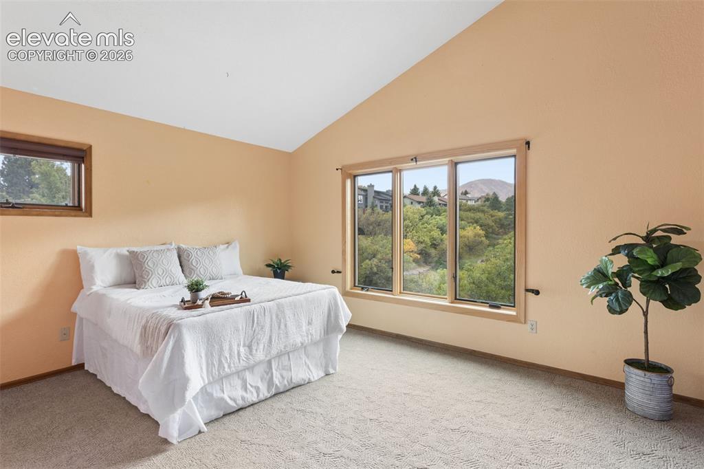 Image 18 of 43: Bedroom