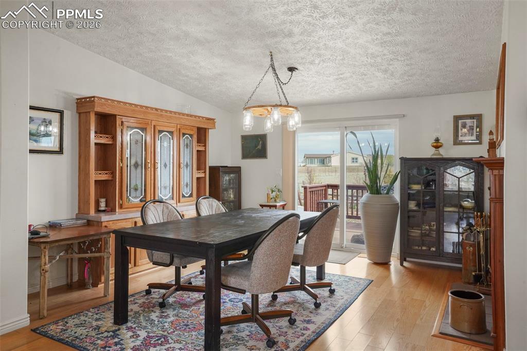 Image 10 of 35: Kitchen