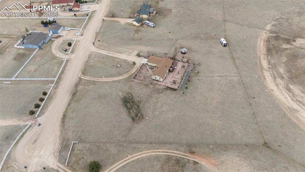 Image 3 of 35: Front of Structure