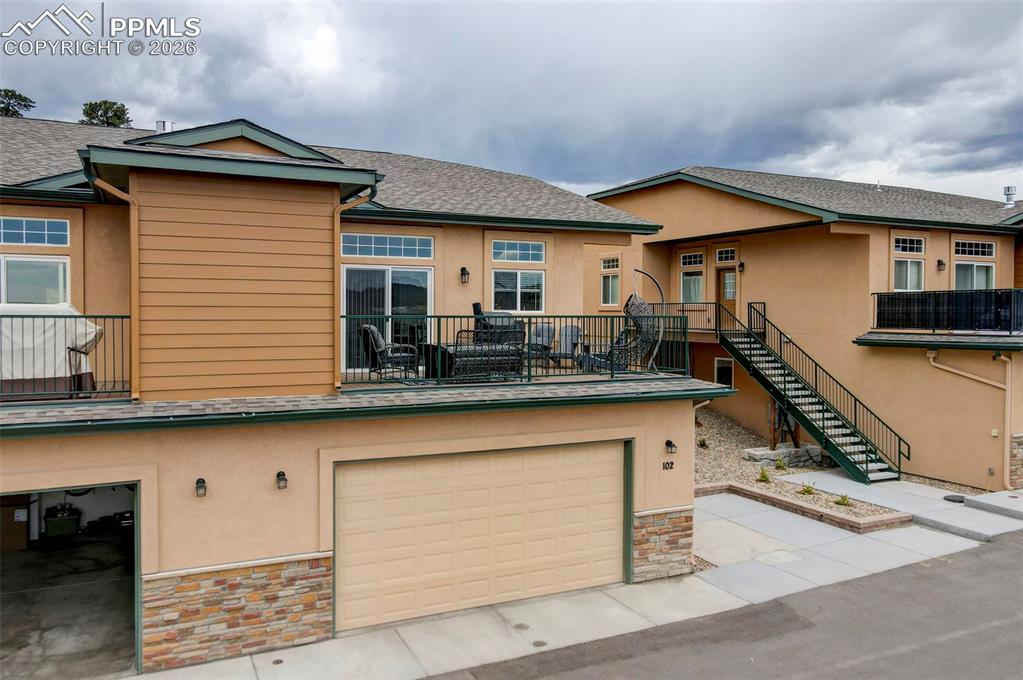 Image 40 of 42: Back of Structure