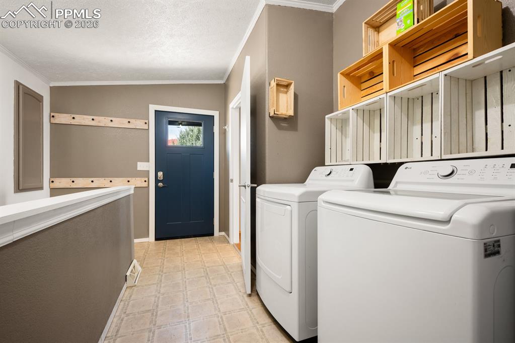 Image 20 of 47: Laundry