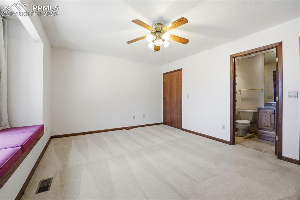 Image 20 of 46: Bedroom