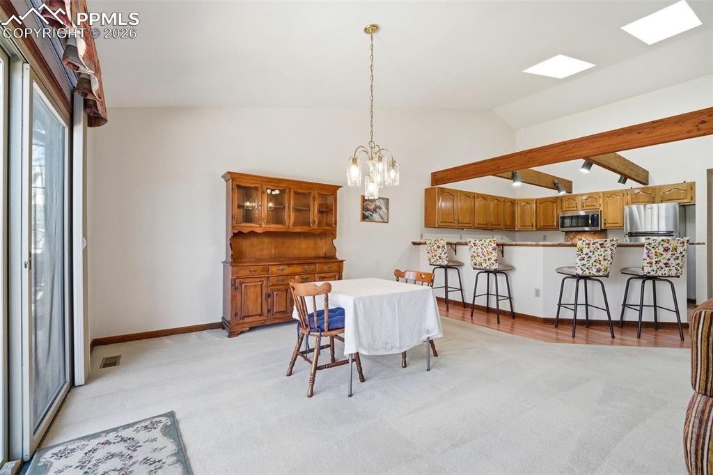 Image 4 of 46: Dining Area