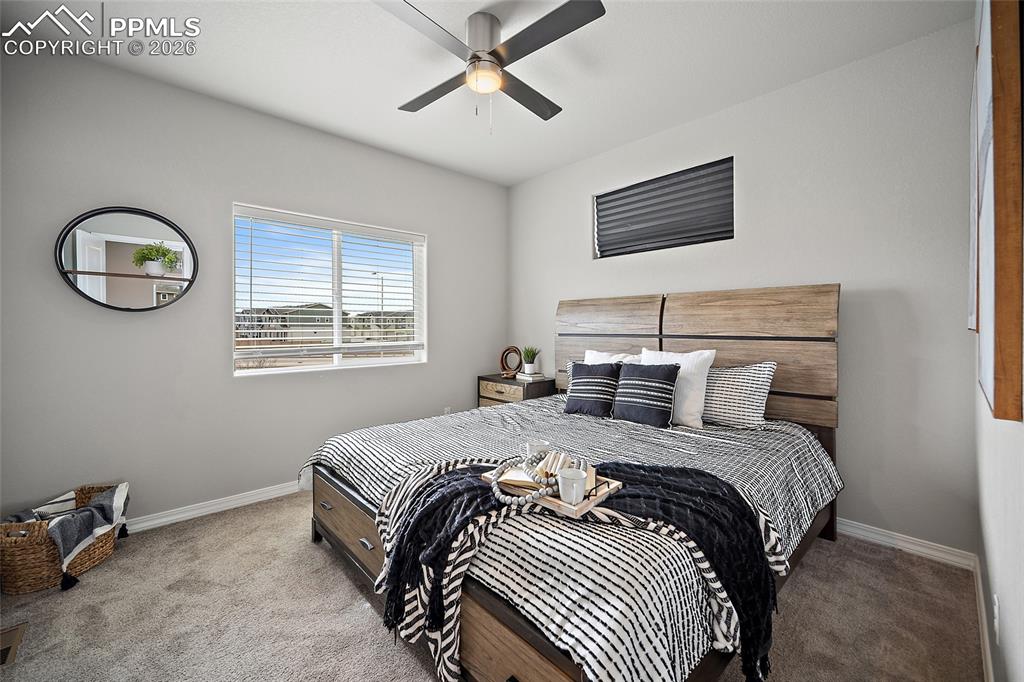 Image 9 of 23: Bedroom