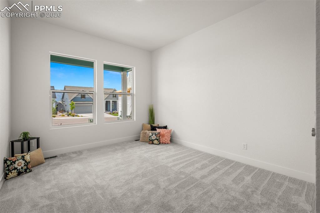 Image 28 of 41: Bedroom