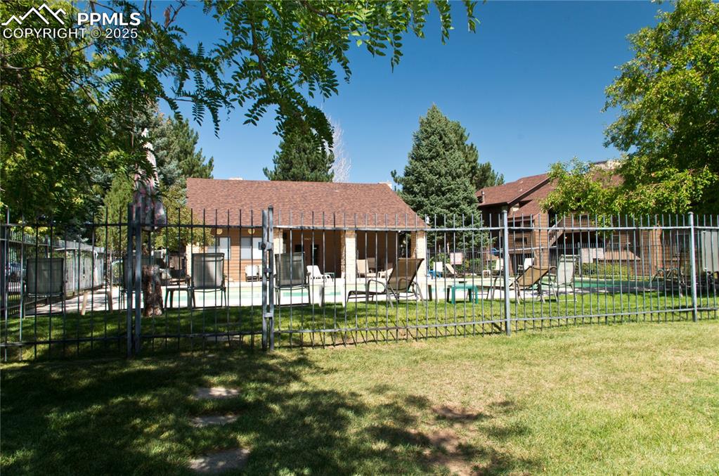 Image 43 of 45: Back of Structure