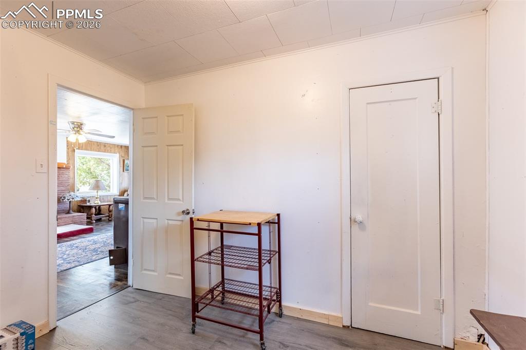 Image 16 of 29: Bedroom